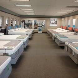 Banner Mattress 13 Photos 48 Reviews Mattresses 44 250 Town Photo Of Banner Mattress Palm Desert Ca United States