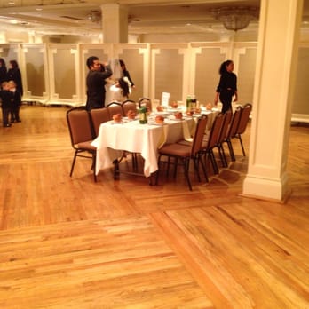 The V Yoel Moshe Hall Venues Event Es 590 Bedford Ave Photo Of The V Yoel Moshe Hall New York Ny United States