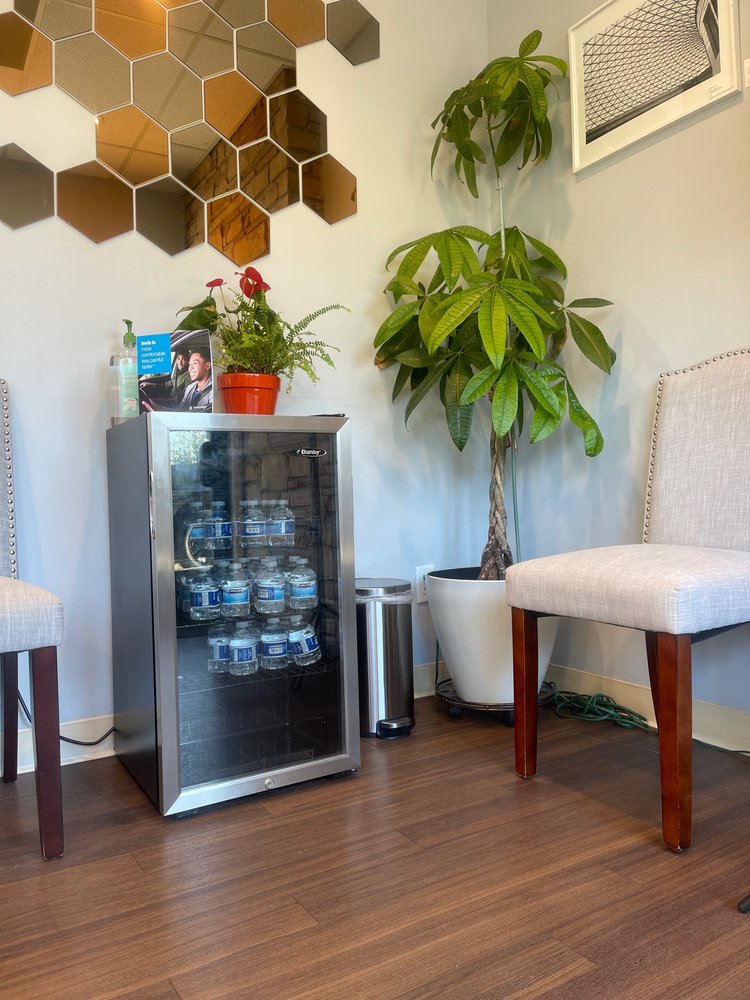 image of business Victoria Tobar, DDS