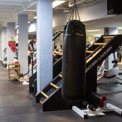 Beach Body Health Club 39 Photos 51 Avis Gyms 6565 Collins Photo De Beach Body Health Club Miami Fl États Unis