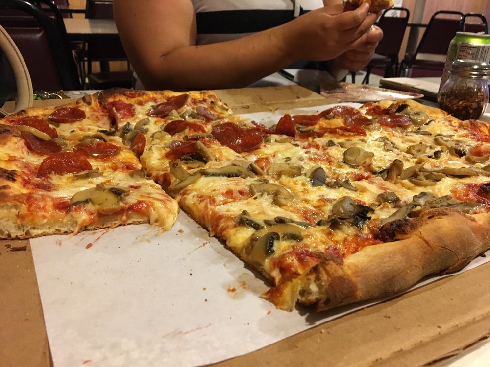 Salerno Pizzeria 13 Photos & 28 Reviews Pizza 747 Liberty St