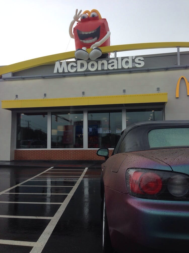 McDonald’s Fast Food 834 Brayton Ave, Fall River, MA Restaurant