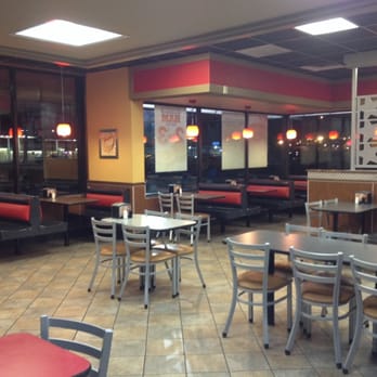 Hardee S Fast Food 1201 Baker Rd Virginia Beach Va Photo Of Hardee S Virginia Beach Va United States Recent Renovation Is Nice