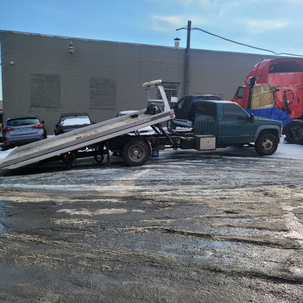 Eddie's emergency response towing