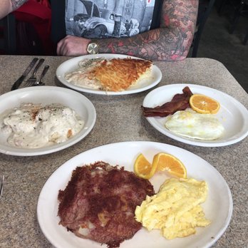 Rainbow Cafe 46 Photos 101 Reviews Breakfast Brunch 112 E Photo Of Rainbow Cafe Auburn Wa United States Breakfast For The Heart