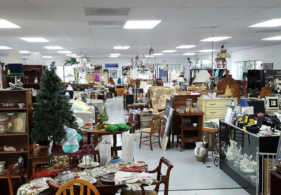 Penny Lane Consignment 1236 Baltic Ave Gardnerville Nv Interior Hotels Nearby