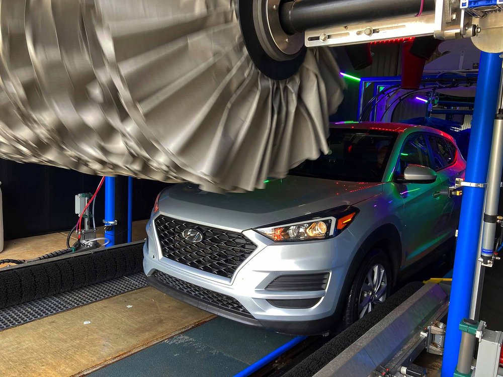 Lakes Edge Express Wash