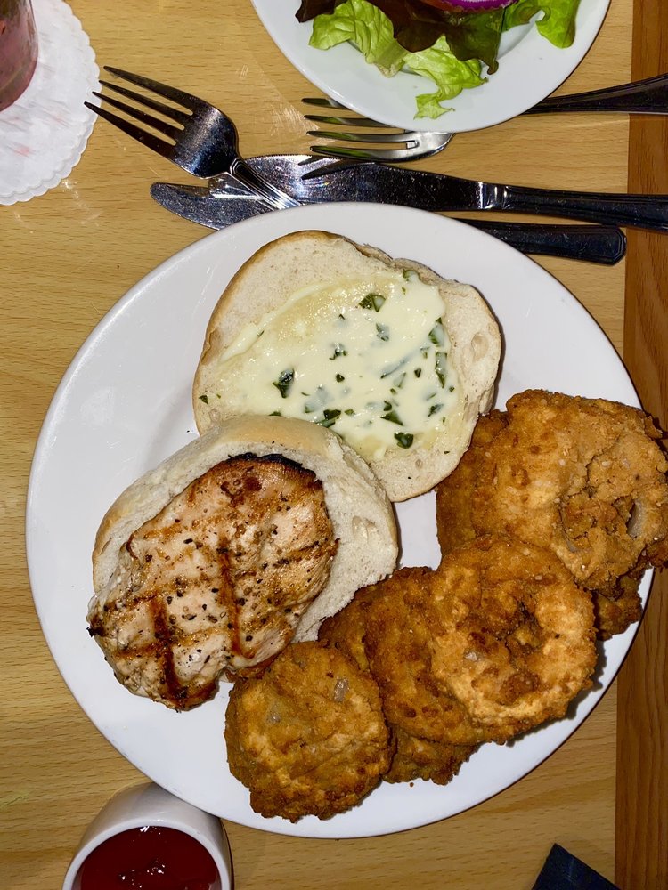 Main 101 Grill and Bar