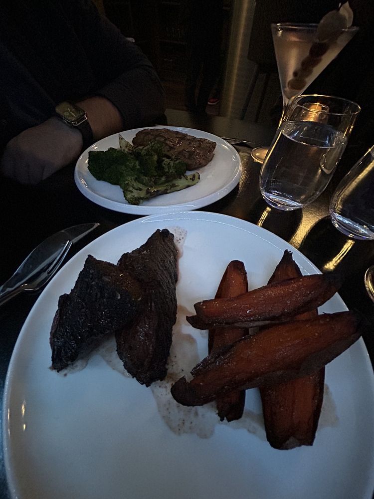 Martinis Chophouse