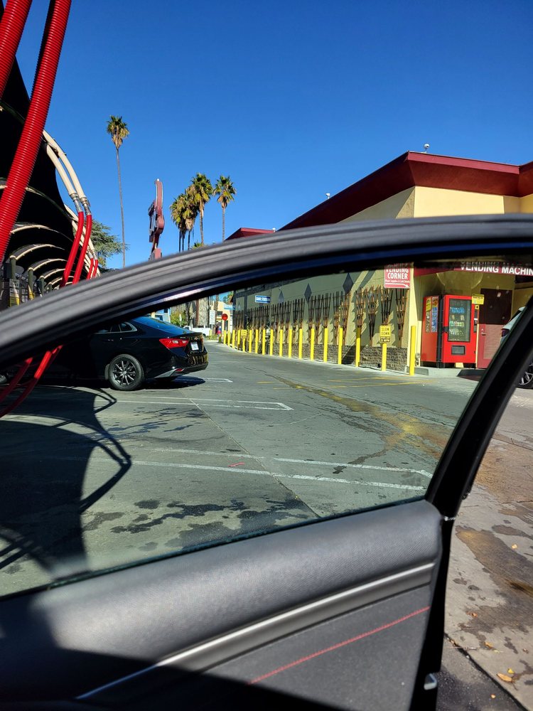 Highland Park Car Wash