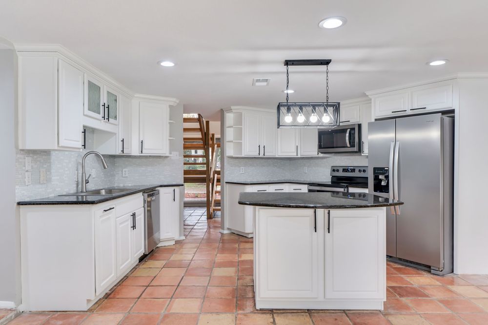 image of business Hernandez Complete Remodeling