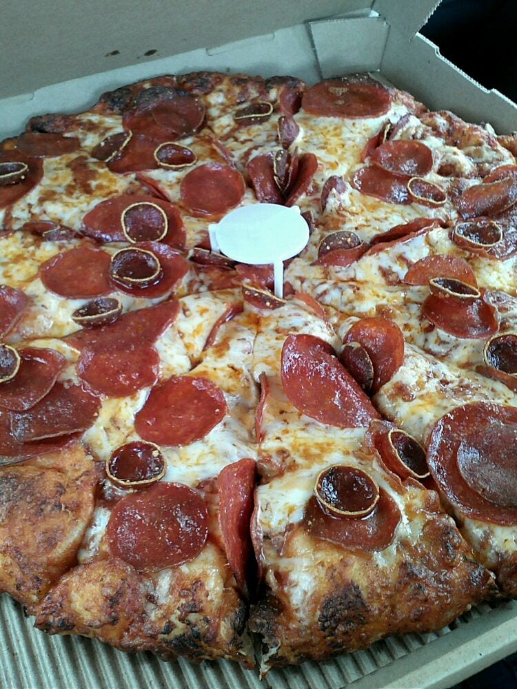 Round Table Closed 28 Reviews 813 N Main St Photo Of Round Table Corona Ca United States Triple Play Pepperoni