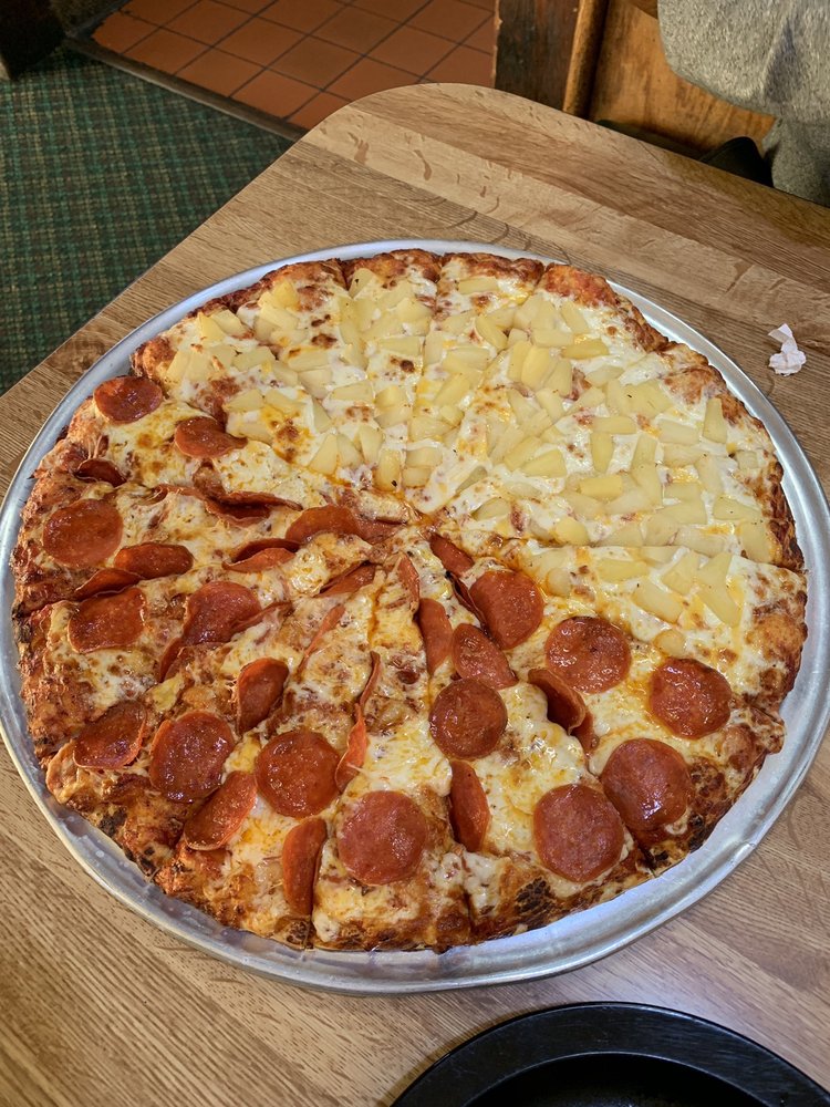 Round Table 45 Photos 76 Reviews 5440 A