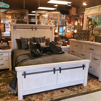 Rail Creek Furniture Co Is Not Your Ordinary Rail Creek Furniture Co Is Not Your Ordinary