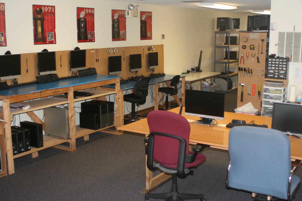 Level Seven Computers