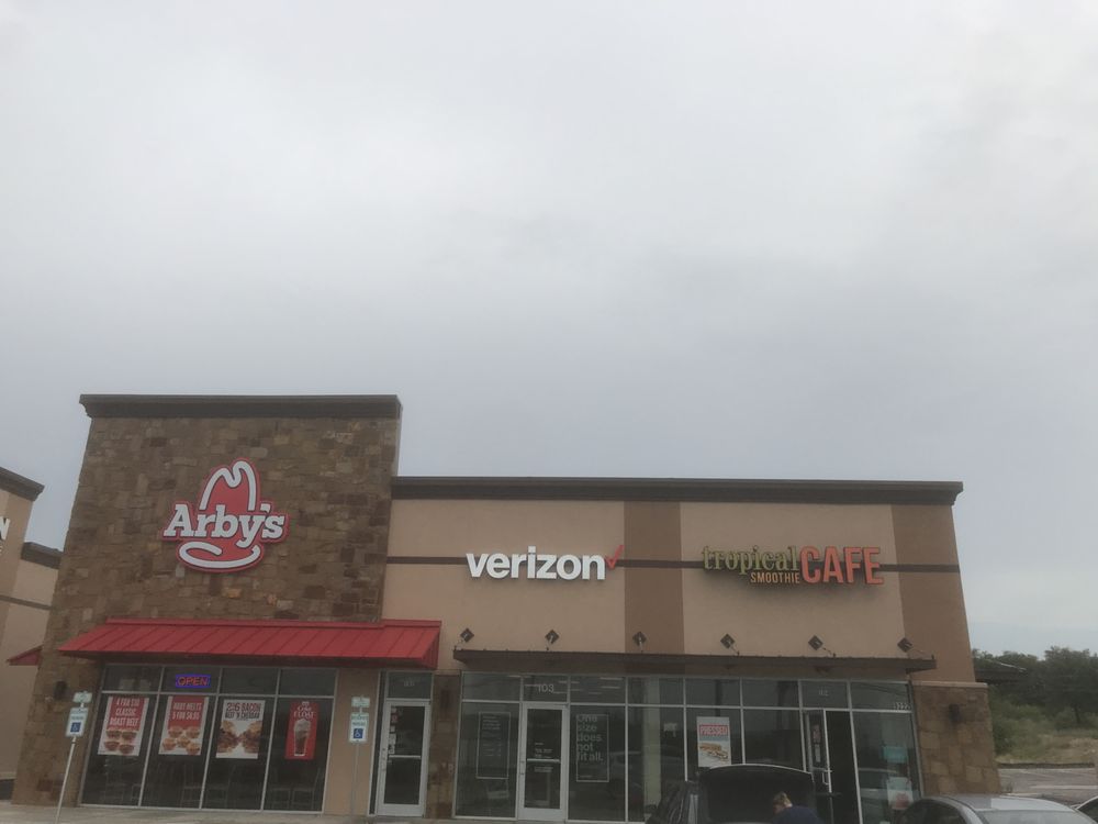 Verizon Authorized Retailer - Russell Cellular