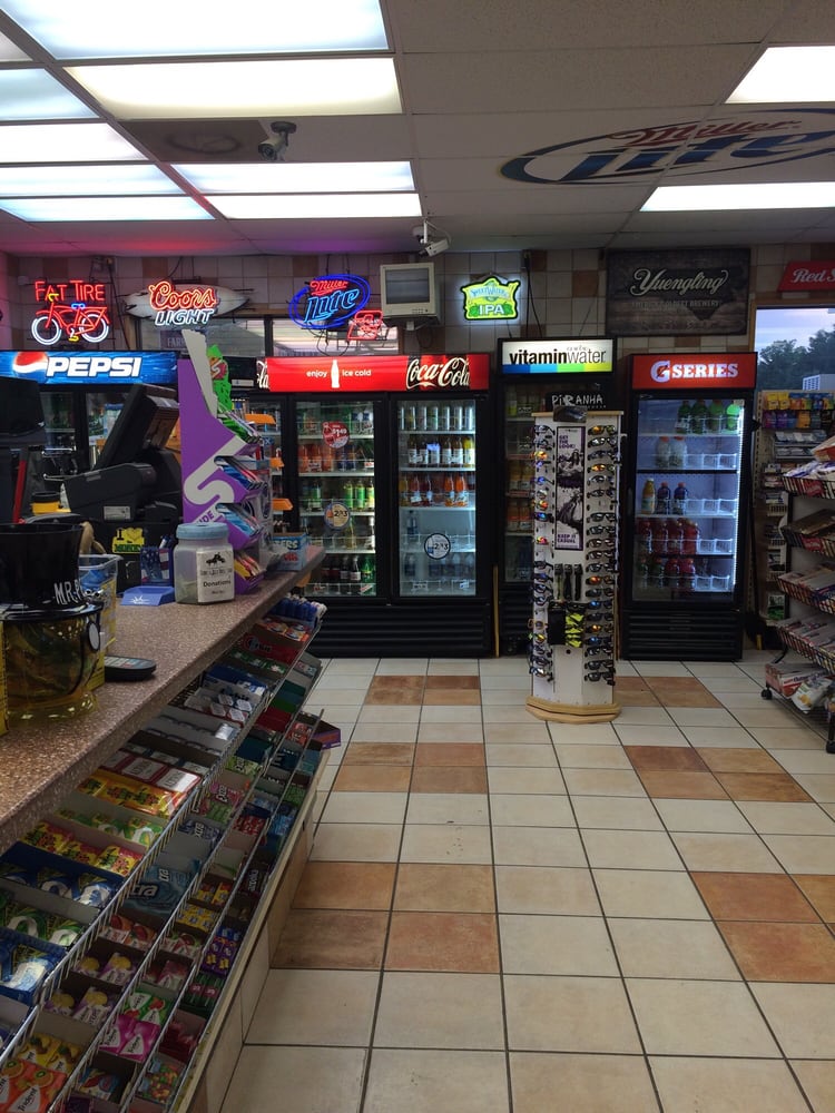 O B Gas & Convienience 