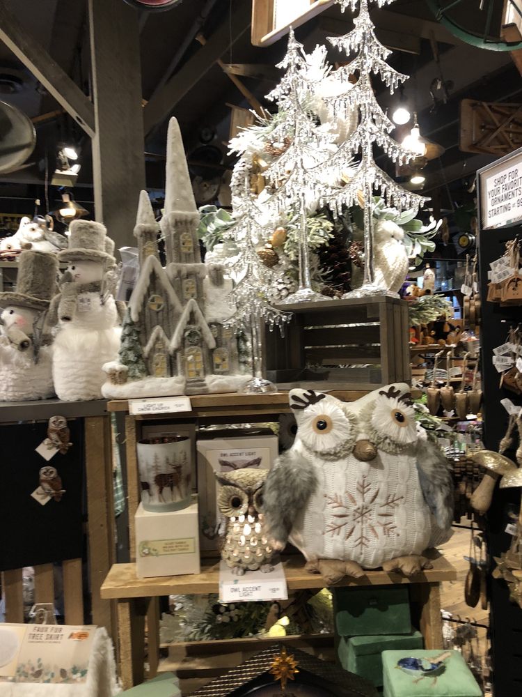 Cracker Barrel Old Country Store