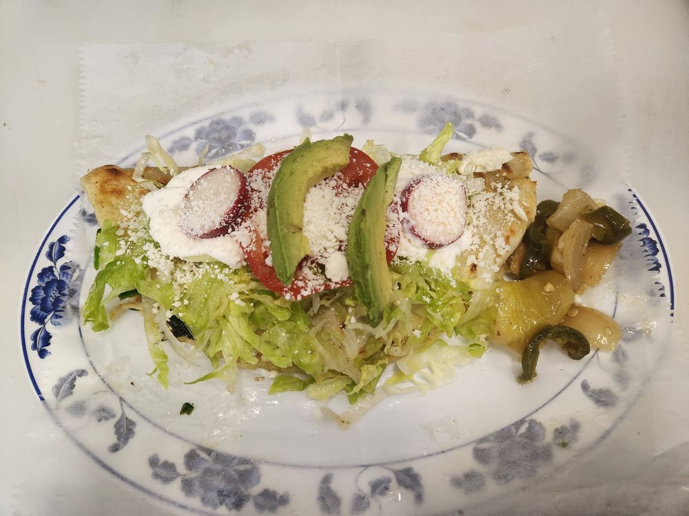 Sivar's Antojitos Salvadoreños