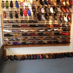 Michele Olivieri Shoe S 629 South St Street District Photo Of Michele Olivieri Philadelphia Pa United States A Man Who Wears
