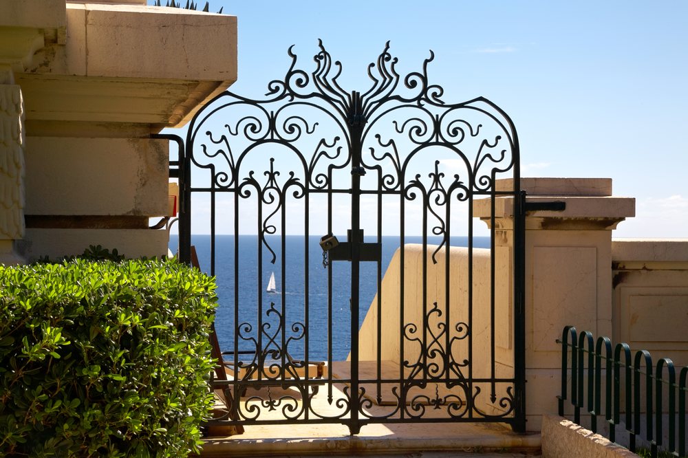 Quality Built Deck and Fence