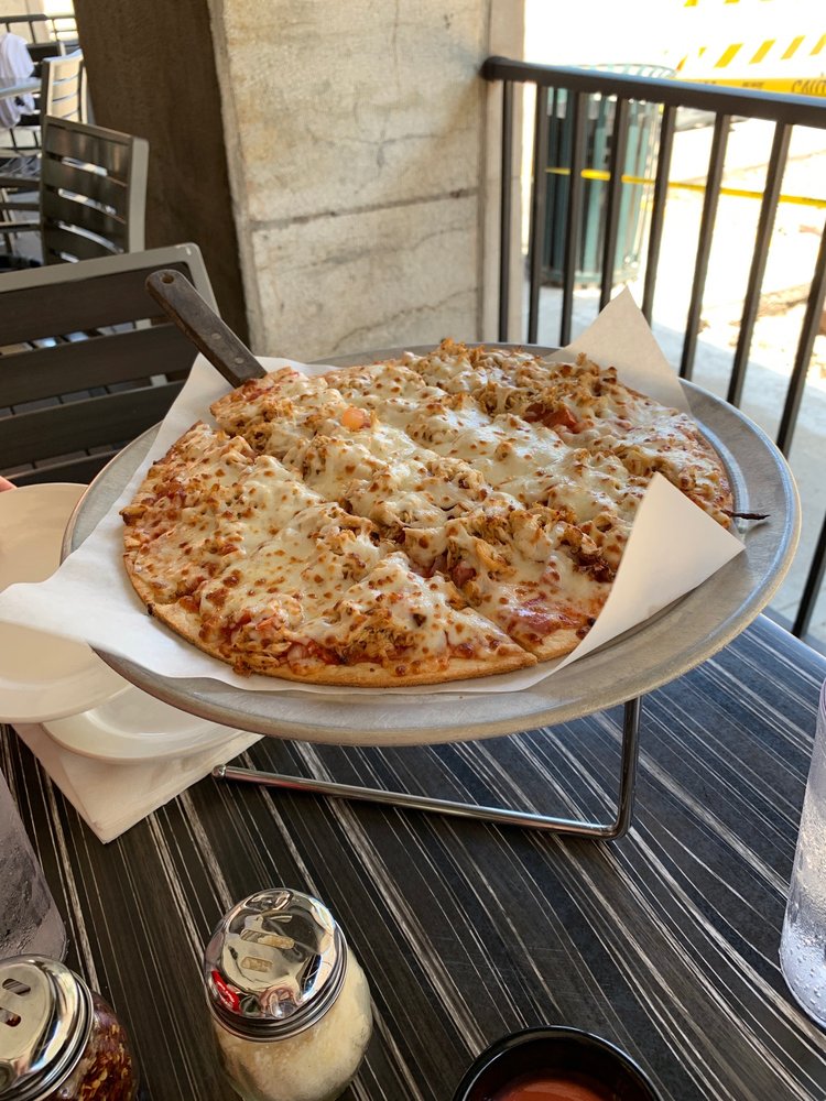 Fitters 5th Street Pub