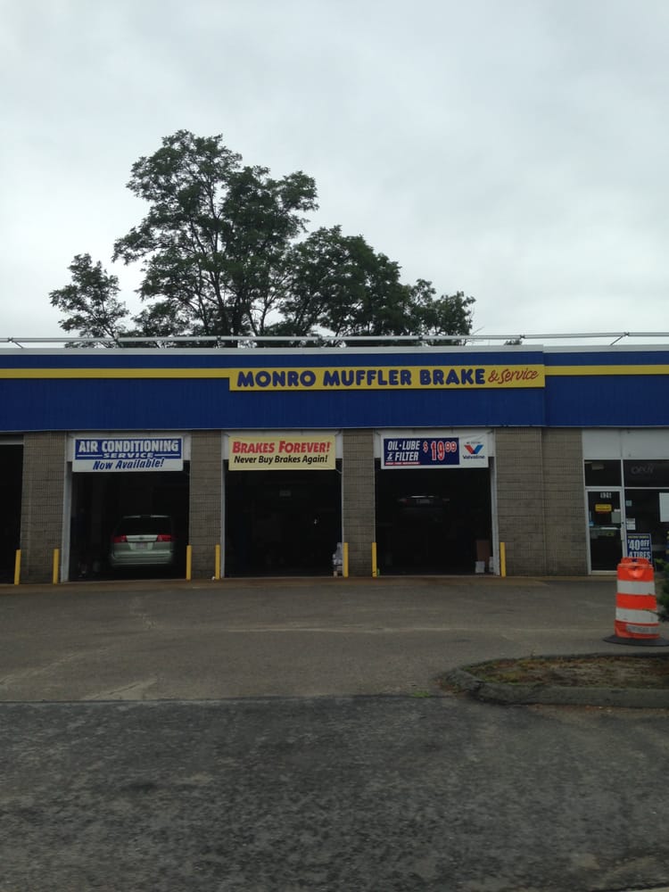 Monro Auto Service & Tire Center 17 Reviews Tires 926 Boylston St
