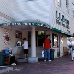 Lobster Roll At L Bean Freeport Me Temp Closed 12 Photos Photo Of Lobster Roll At L Bean Freeport Me United