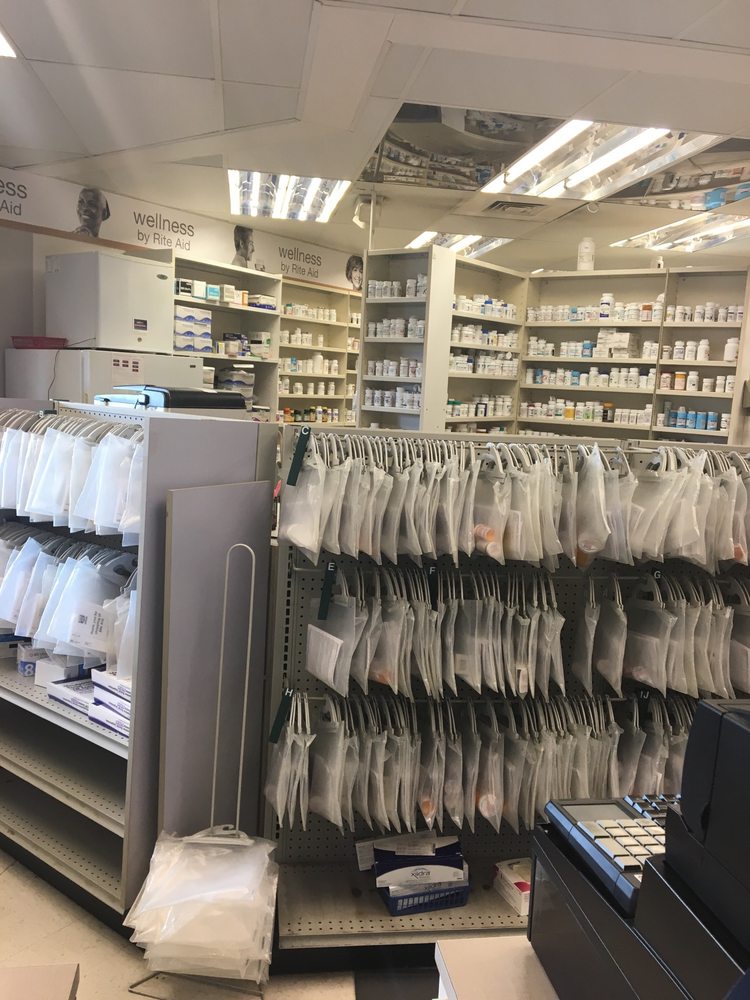 Commonwealth Senior Living At Georgian Manor Chesapeake Va Seniorhousingnet Com