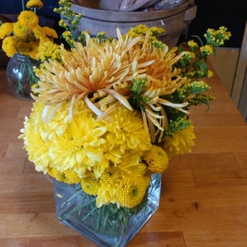 The Waters Edge Flowers 17 Photos 16 Reviews Florists 212 Photo Of The Waters Edge Flowers Newport Ri United States Homemade Center