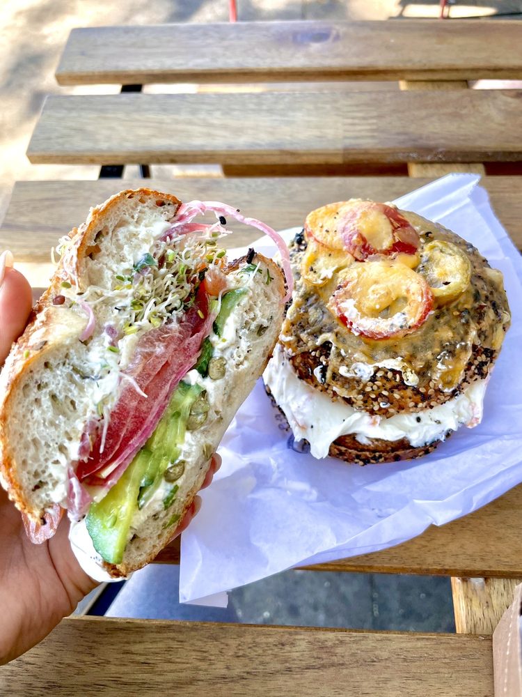 Hank's A Deli of Sorts