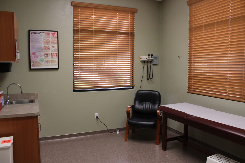 Banner Urgent Care 12 Photos 65 Reviews Doctors 3200 S
