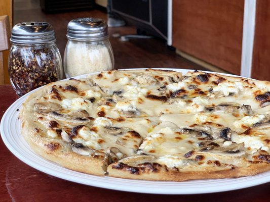 Crossroad Pizzeria Order Food Online 29 Photos 26