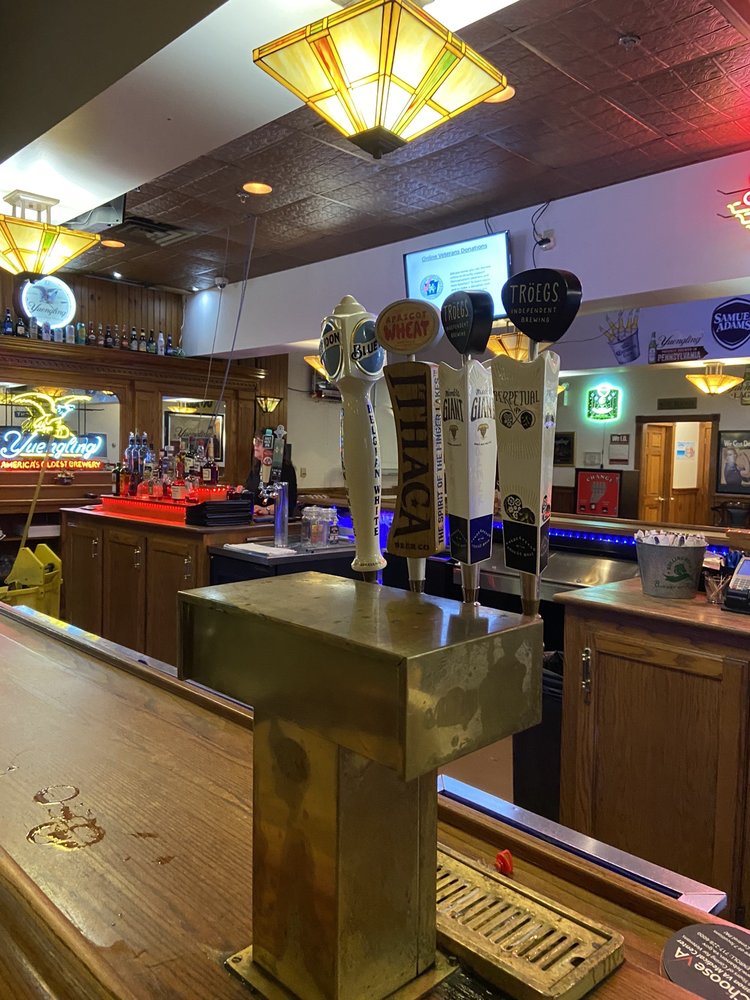 Arrowheads Bar & Grill
