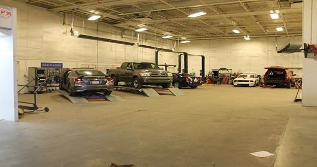 Hendrick Collision Center Fayetteville - Cliffdale