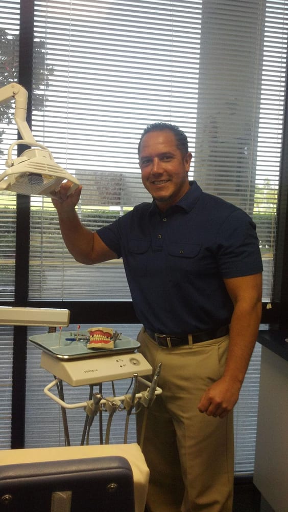 image of business Salamone Cesar, DDS PA
