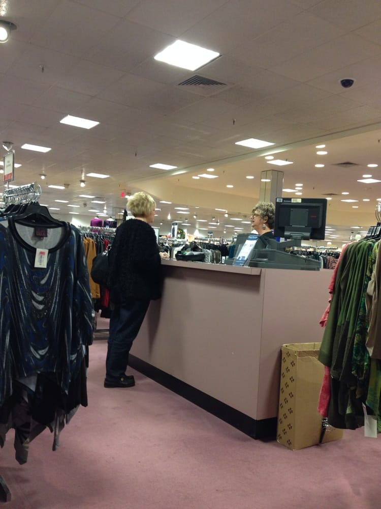 Dillard's Central Mall