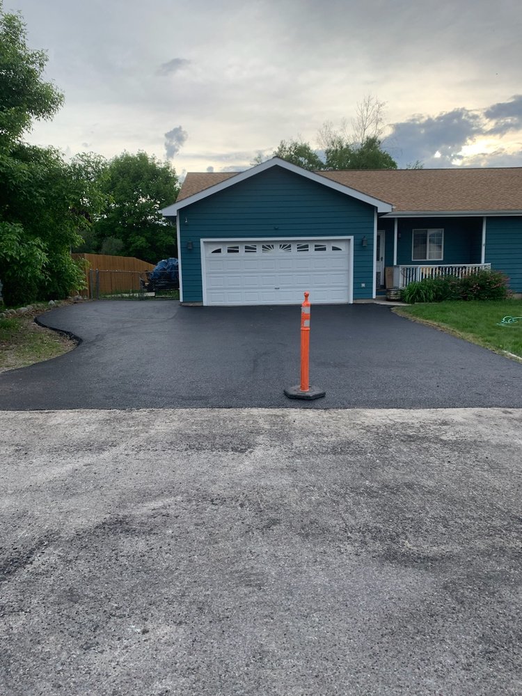 image of business Pinnacle Paving