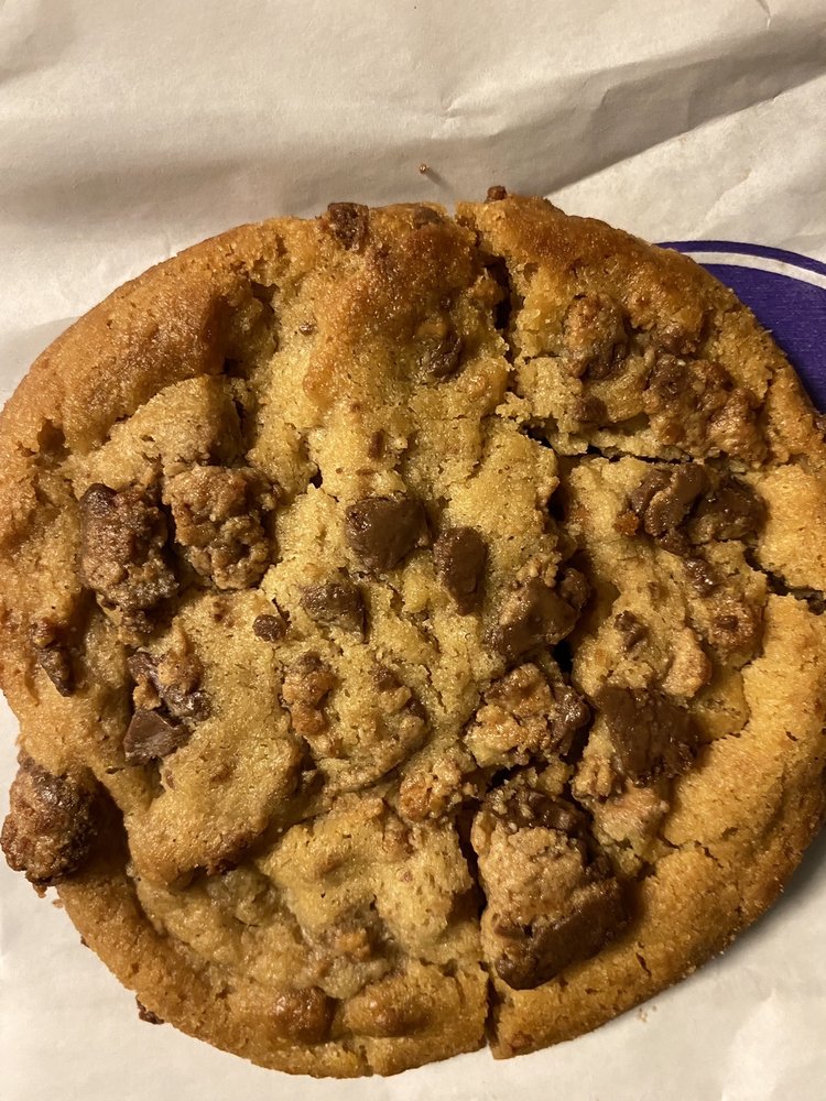Insomnia Cookies