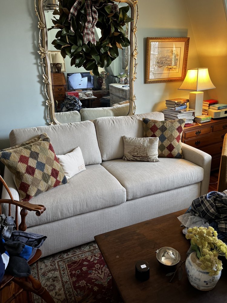 image of business Circle Furniture