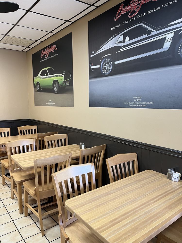 Bagner and Alexa’s Ice Cream & Cafe