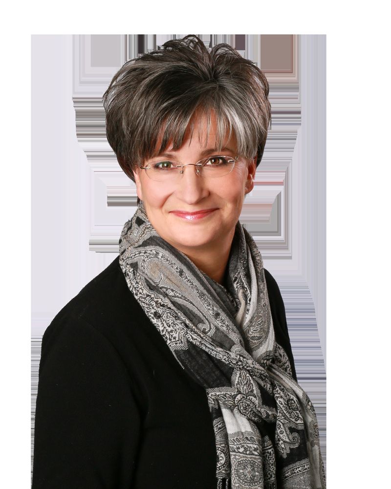 Melissa Montgomery - RE/MAX Professionals