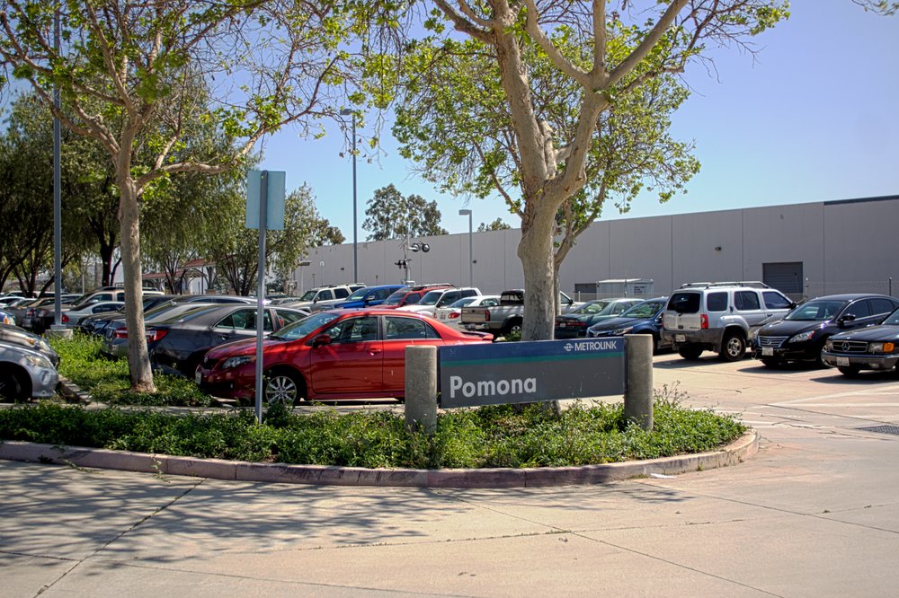 Pomona - North Metrolink Station