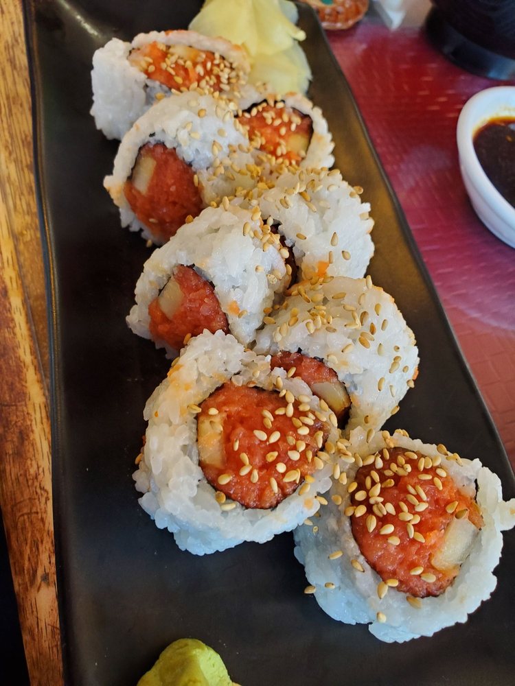 DoMo Sushi & Roll