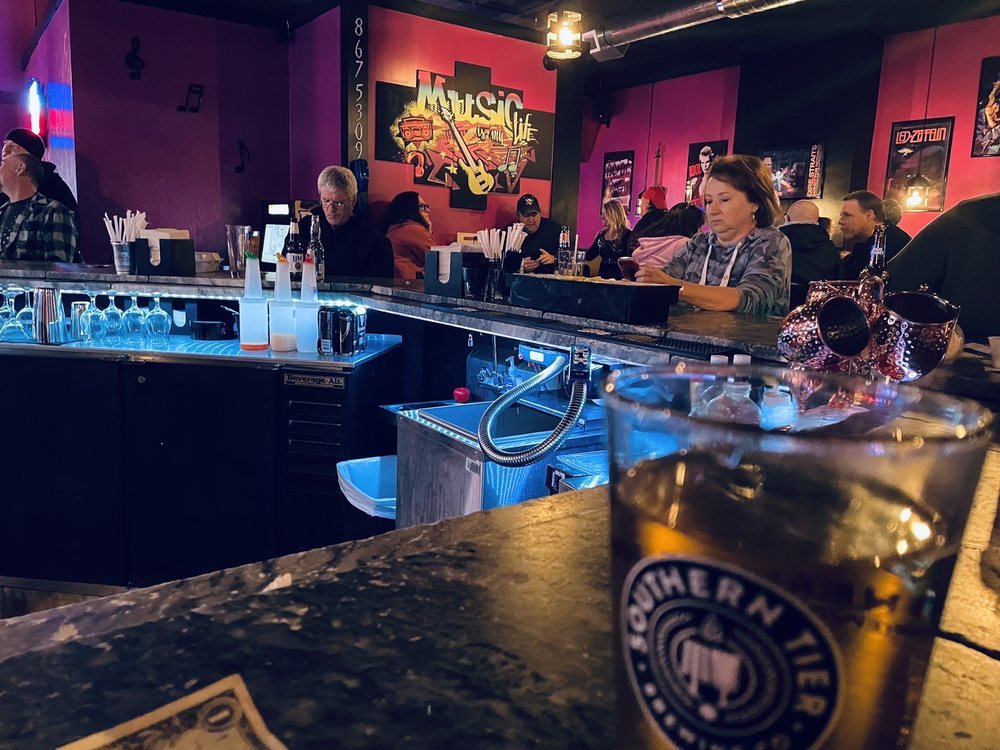 Club 80’s Bar & Grill