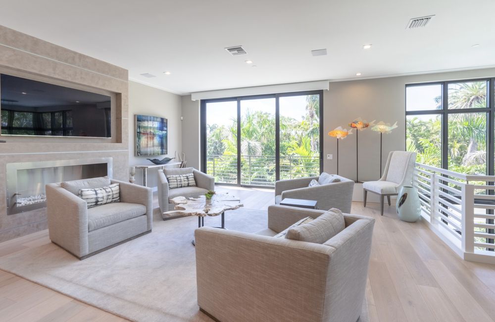 image of business Cashmere & Chrome