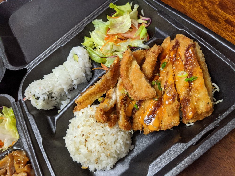 Hamachi Sushi