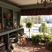 Wayside Inn 26 Photos 17 Reviews Hotels 7783 Main St Photo Of Wayside Inn Middletown Va United States Lovely Sun Room