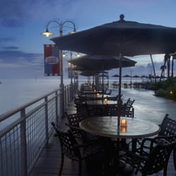 Landry S Seafood House 347 Photos 301 Reviews 1 Photo Of Landry S Seafood House Kemah Tx United States