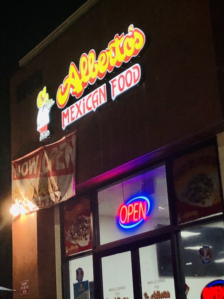Alberto's Tacos
